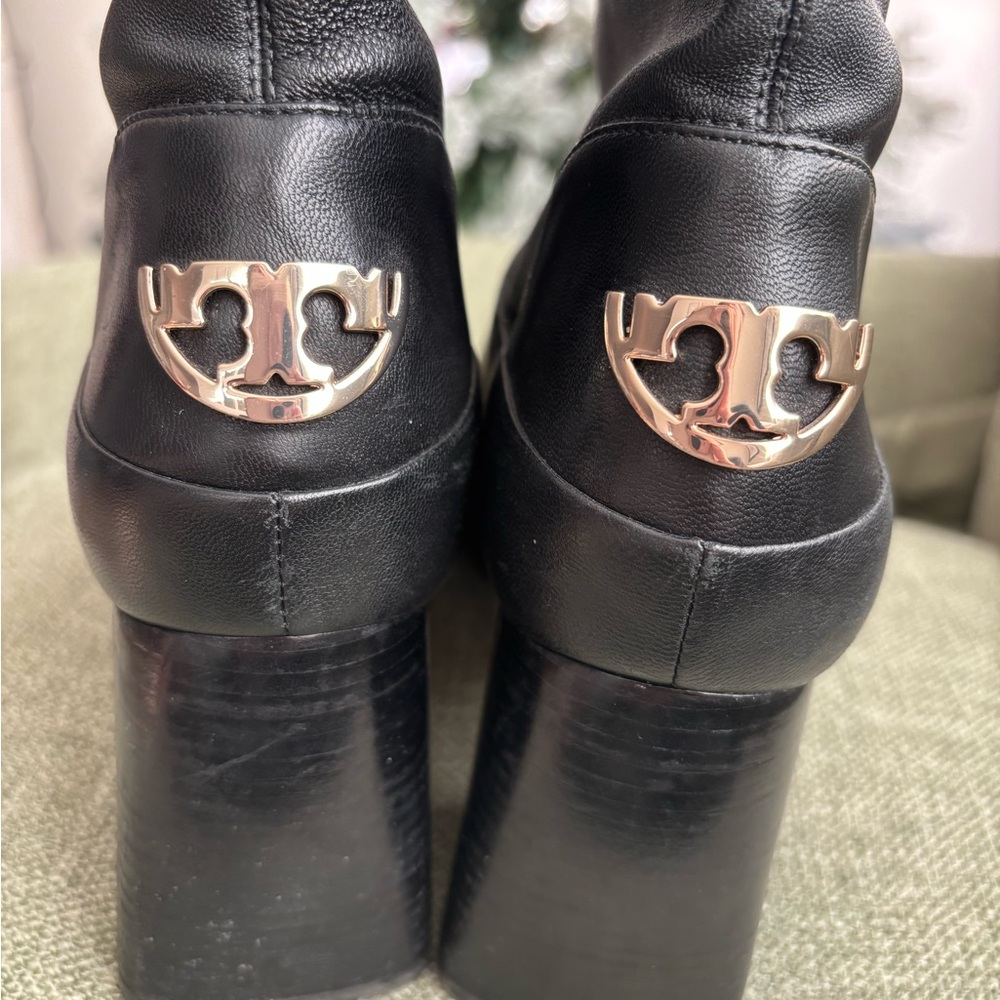 Tory Burch Black Heeled Boots with Gold Logo - Picture 5 of 9
